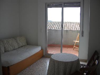 Habitaci�n trible con terraza