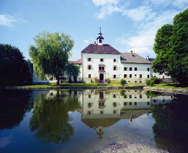 www.castello-rothenthurn.at