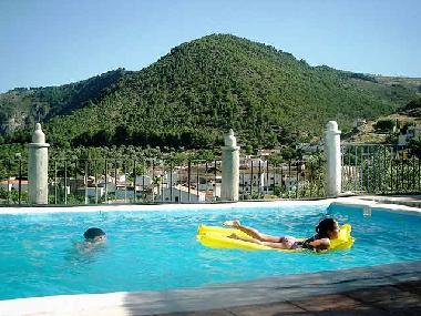 Apartamento de vacaciones en C�nchar (Granada)Casa de vacaciones