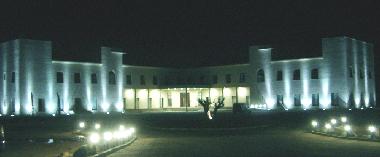 Fachada de Noche Hotel Mar�a Jimena