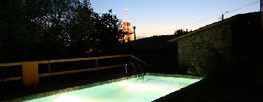Piscina � noite