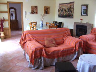 Salon con chimenea