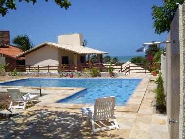 a nowa picina e vista da casa e mare