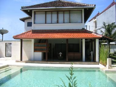 granda  piscina 10x6 M
