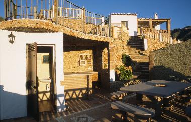 barbacoa, jardines y aseo