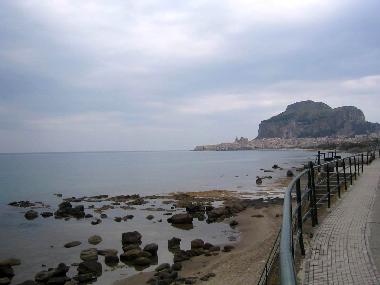 Casa de vacaciones en (Campofelice di Roccella ) (Palermo)Casa de vacaciones