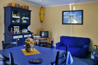 Living room - Kitchen/Dining room (opposite view 2)