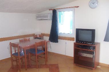 Casa de vacaciones en Lozice auf Insel Vir (Zadarska)Casa de vacaciones