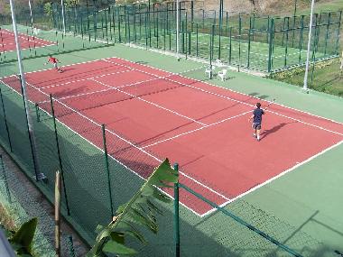 2 pistas de tenis