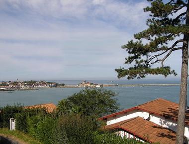 Vista sobre el fuerte de Socoa