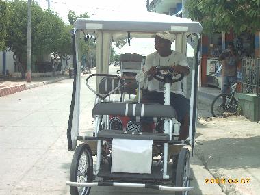 Bicitaxis tipico tolude�o