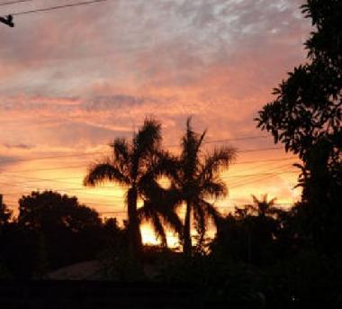 El sol poniente con el Palm View
