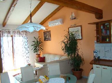 Apartamento de vacaciones en Dugi Rat (Splitsko-Dalmatinska)Casa de vacaciones