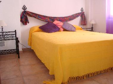 Dormitorio con 1 cama (1,5 m x 2 m)