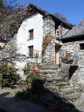 Casa de vacaciones en Maggia/Moghegno (Locarno)Casa de vacaciones
