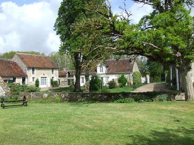 Casa de vacaciones en la celle guenand (Centro)Casa de vacaciones