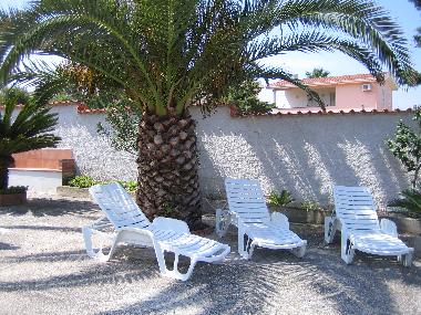Parte del jardin de la Casa Vito