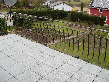 Terraza con vista hacia el jarc�n