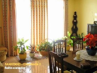 Sanxenxo - Casa de vacaciones Chandevila 2 - Sal�n-comedor, zona de comedor y salida a terraza