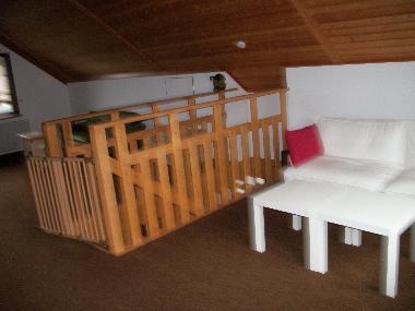sal�n: escaleras seguro para ni�os; sofa cama para dos
