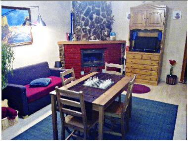 Salon comedor con chimenea