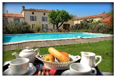 Cama y desayuno en OULMES (Vende)Casa de vacaciones