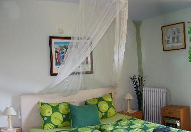 Habitaci�n con cama matrimonial “Queen-size” 