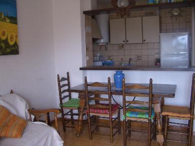 Sal�n con cocina americana