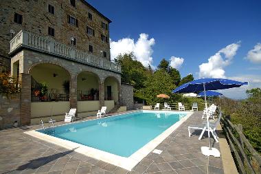 Villa en Montecastelli Pisano (Siena)Casa de vacaciones