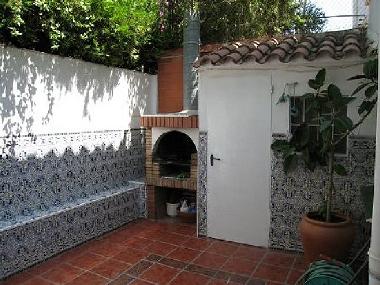 barbacoa en patio andaluz