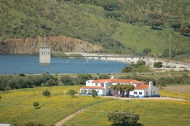 Muy cerca de la Presa Lucefecit