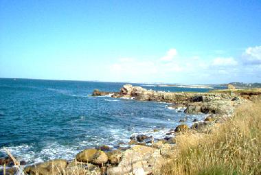 El propiedad es a solo 25 km de Brest, en borde de costa,