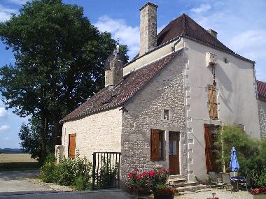 Casa de vacaciones en SENNEVOY LE BAS (Yonne)Casa de vacaciones