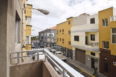 Balcn y vista de la calle