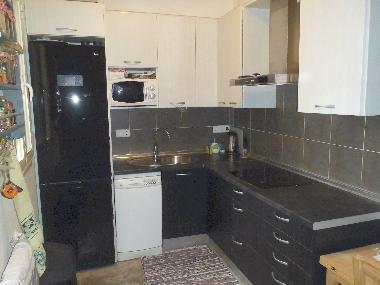 Cocina con todos los electrodomesticos