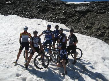 excursi�n con las mountain bike al pie del Mulhacen