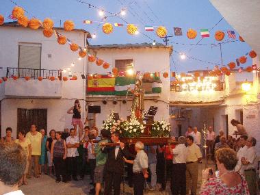 procesi�n de las fiestas patronales en agosto