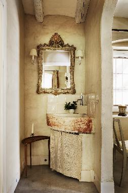 Lavabo de la Casita de Piedra de la Vaqueria