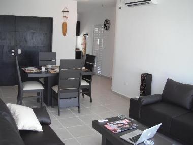 Amplia Sala, comedor y cocina
