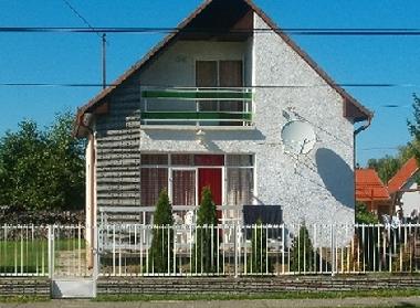 Villa en Balatonkereszt�r (Somogy)Casa de vacaciones