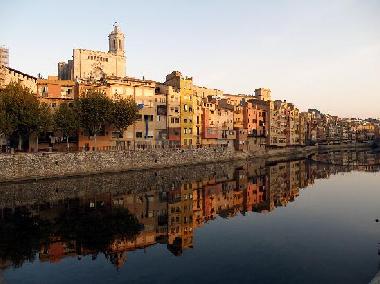 Girona Ciudad a 38km