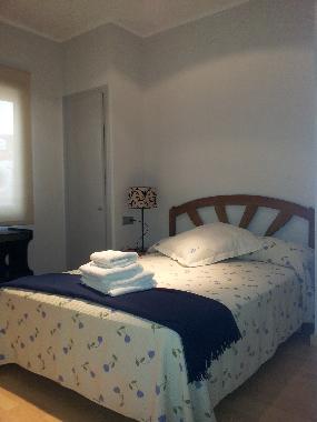 Habitacion con cama doble