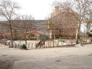 PARQUE ...Junto a los apartamentos