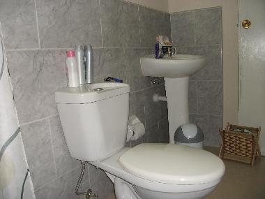 ba�o dentro de la habitaci�n 