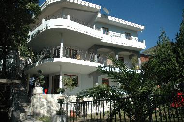 Villa en Bar-Utjeha-Kruce (Montenegro)Casa de vacaciones