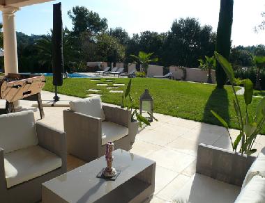 Villa en Roquefort les Pins (Alpes-Maritimes)Casa de vacaciones