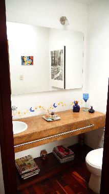 Ba�o auxiliar sala principal