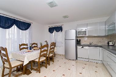 Villa en Okrug Gornji (Splitsko-Dalmatinska)Casa de vacaciones