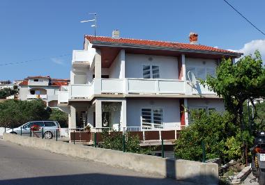 Apartamento de vacaciones en Banjol (Primorsko-Goranska)Casa de vacaciones