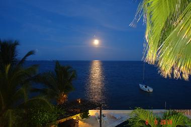 LUNA LLENA DEL BALCON